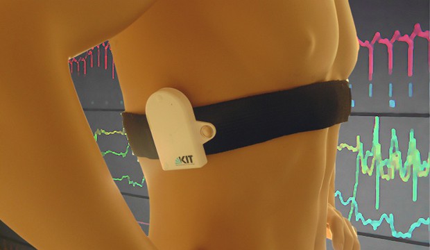 Compact and easy to apply: The sensor belt reliably monitors cardiac activity and other parameters for a long period of time (KIT).