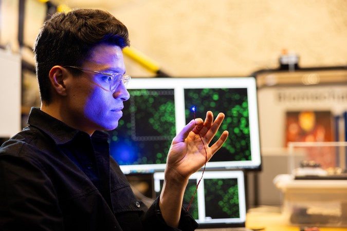 MIT-Optogenetic-Control-01-press.jpg