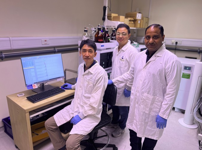 SMART researchers discover novel phage DNA modifications that offer new hope against antibiotic-resistant superbugs.jpg